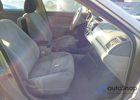 2004 Toyota Camry Le из США, поврежденный, VIN 4T1BE32K24U813053